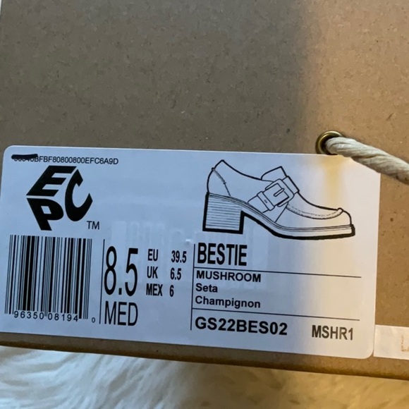 Gentle Souls Bestie Leather Shootie Women’s Mushroom Buckle Block Heel Size 8.5 - Picture 16 of 16